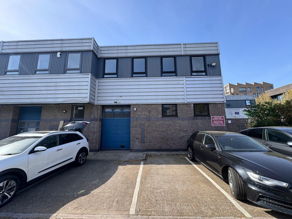 Property photo 1 of 11 U1 Brentford Business Centre (1).Jpeg