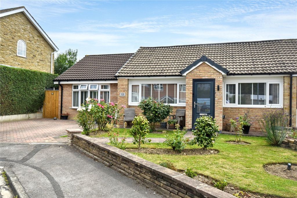 Property photo 2 of 22 Picture No. 21