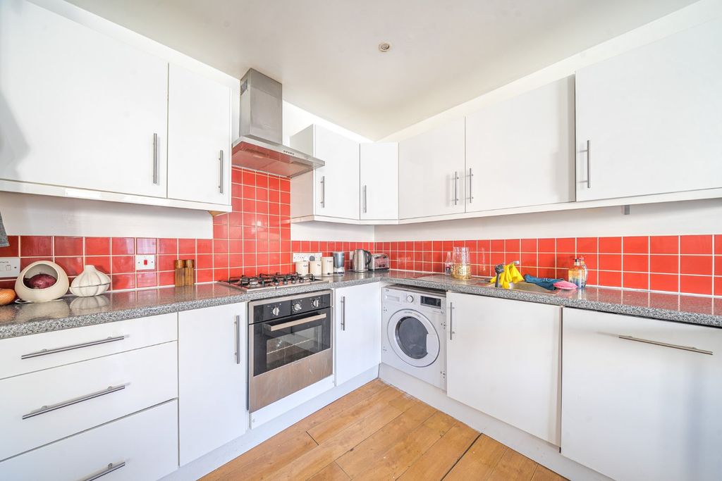Property photo 2 of 12 Picture No. 22