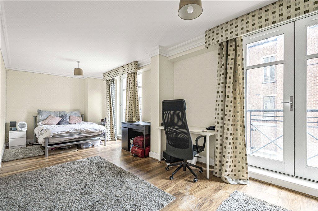 Property photo 3 of 16 Bedroom