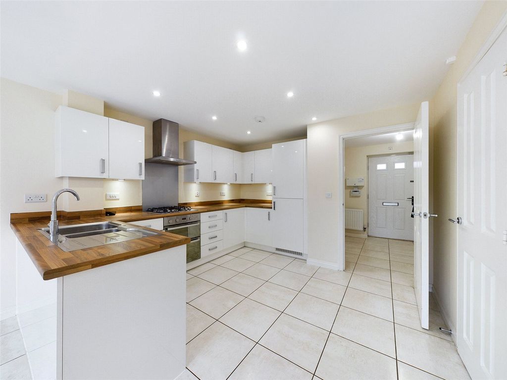 Property photo 3 of 15 Picture No. 31