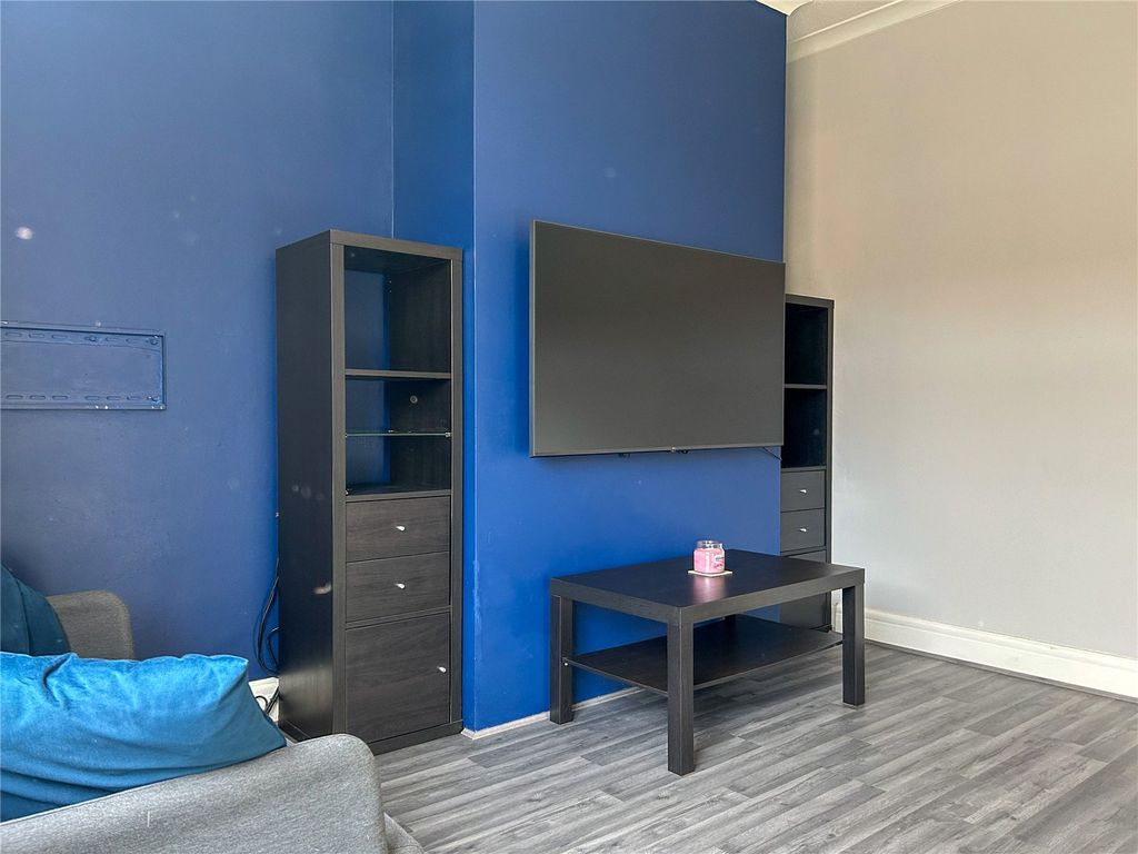 Property photo 3 of 26 Living Room