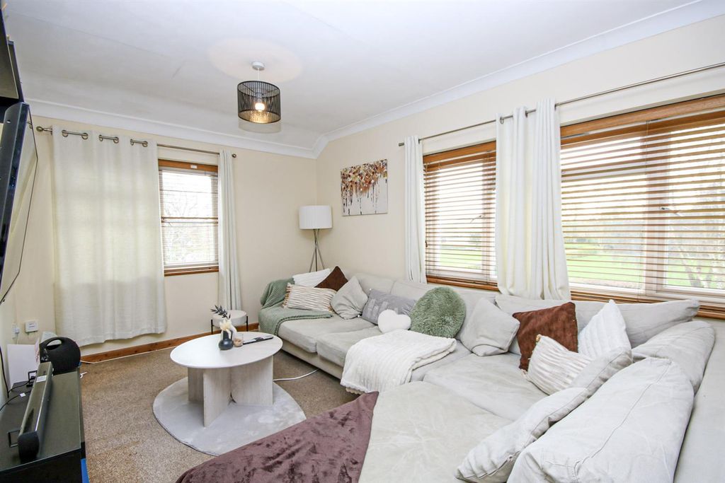 Property photo 2 of 9 6-Img_7580.Jpg