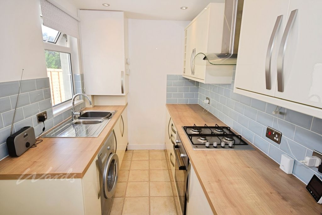 Property photo 2 of 9 King Edward Kitchen