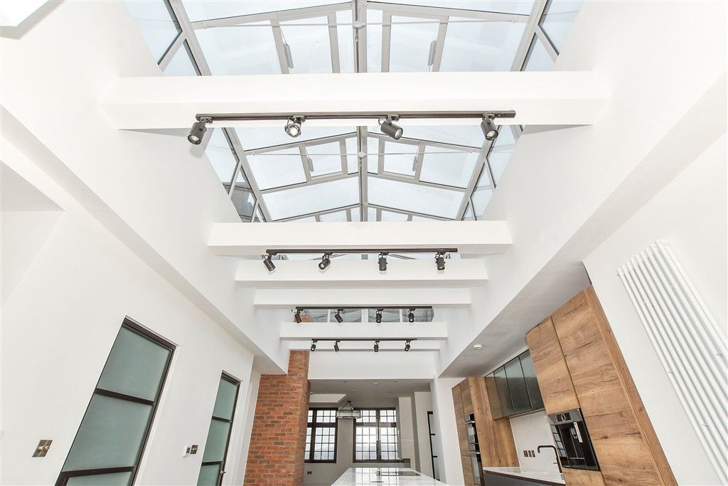 Property photo 1 of 16 Internal Feature