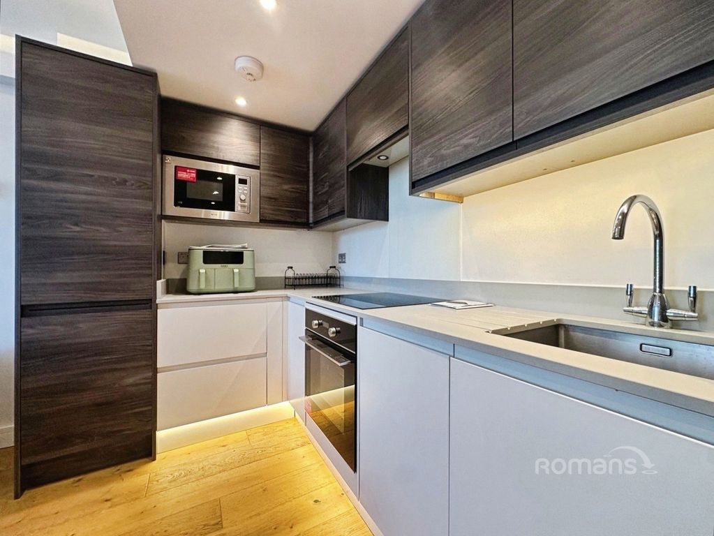 Property photo 2 of 7 Pbox-Img.Jpg