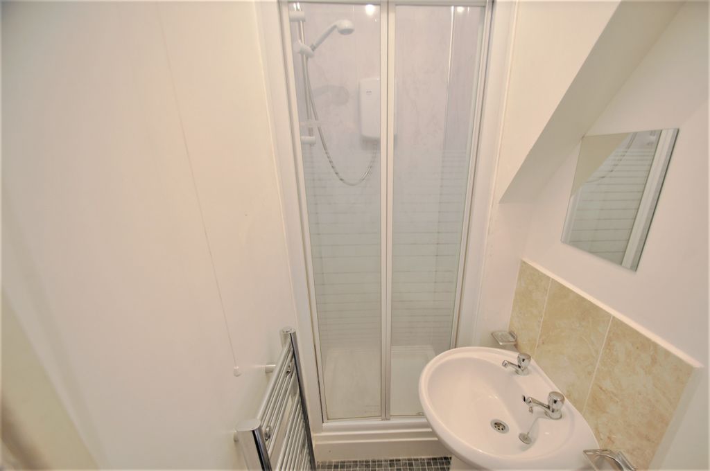 Property photo 2 of 3
