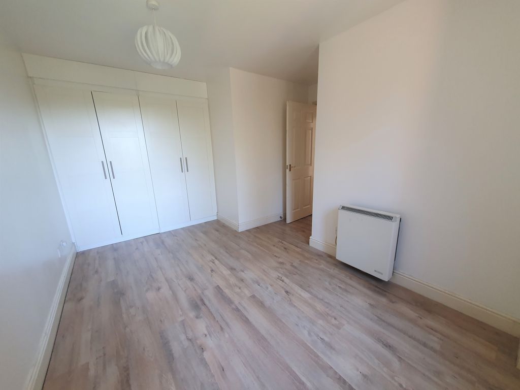 Property photo 3 of 5 Gallery