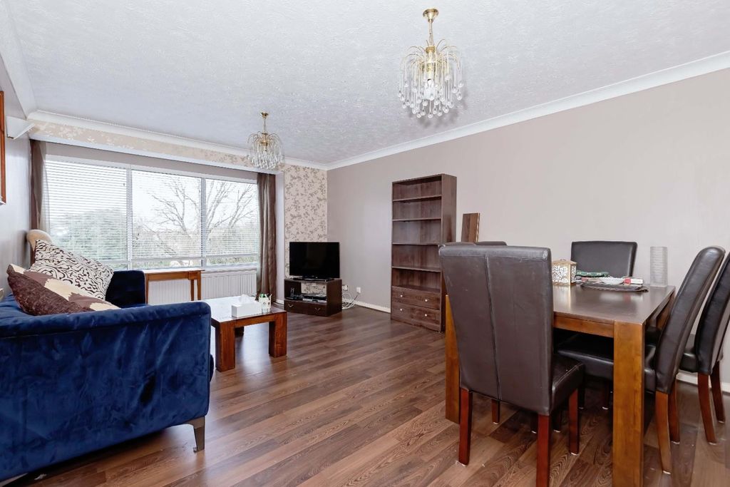 Property photo 2 of 11 Hove Park Manor.Jpg