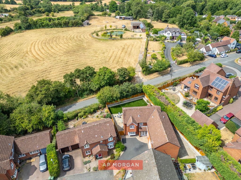Property photo 2 of 32 Picture No. 36