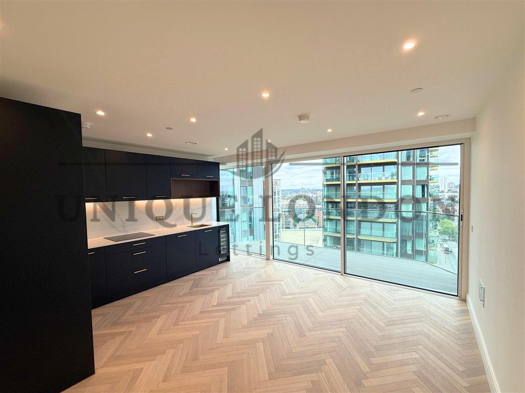 Property photo 1 of 9 251.Png