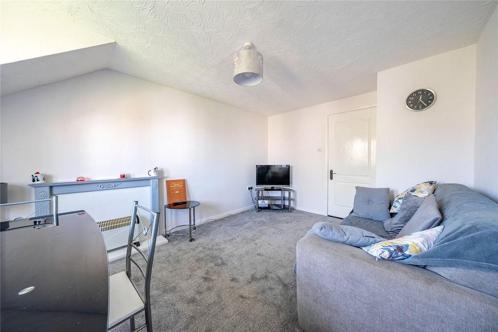 Property photo 3 of 10 Picture No. 04