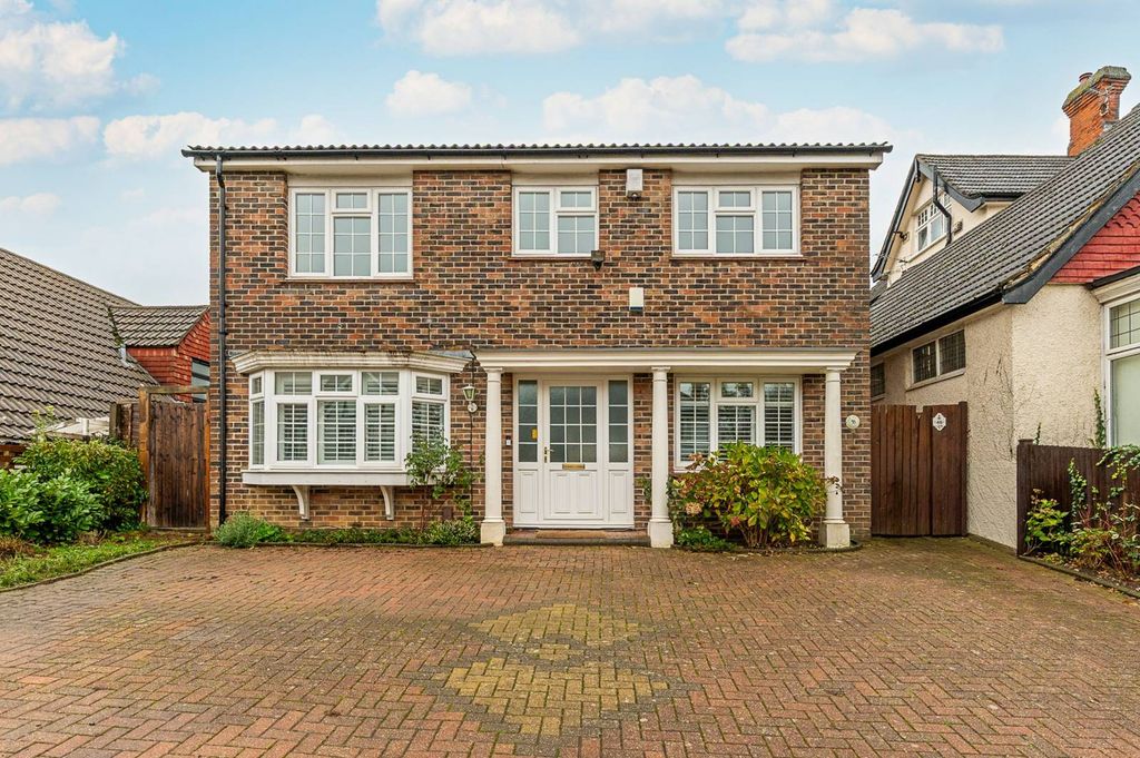 Property photo 1 of 31