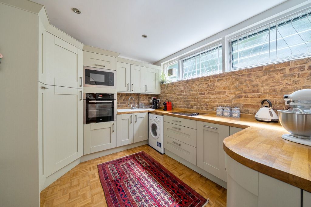 Property photo 3 of 16 Picture No. 09