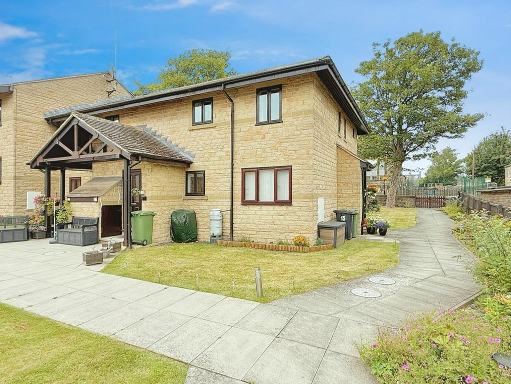 Property photo 1 of 12 Front External