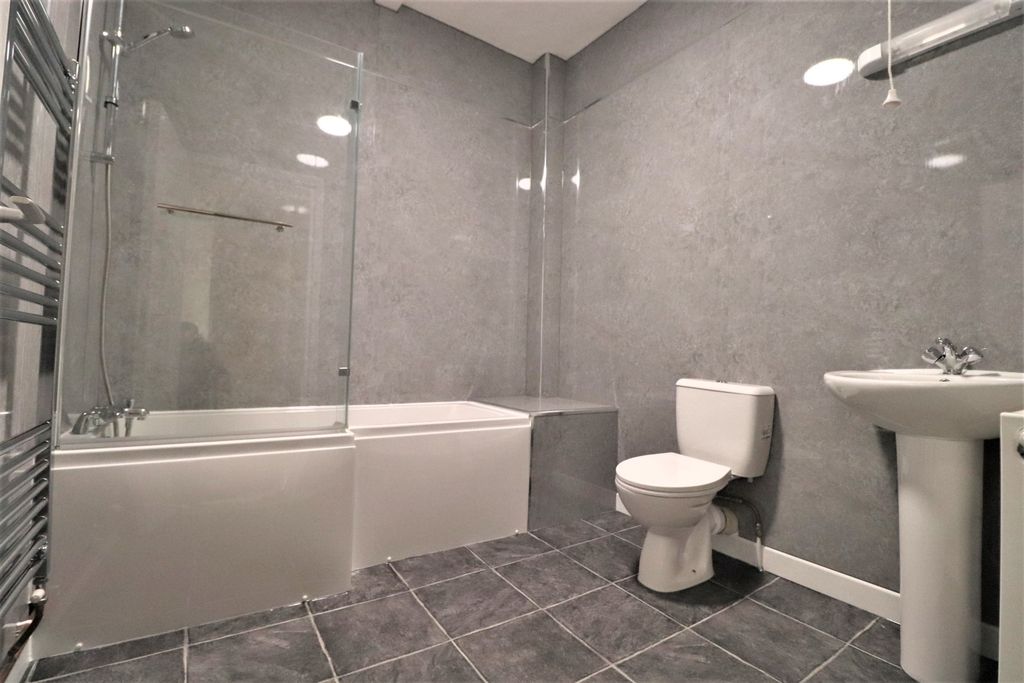 Property photo 2 of 6 Img_6077