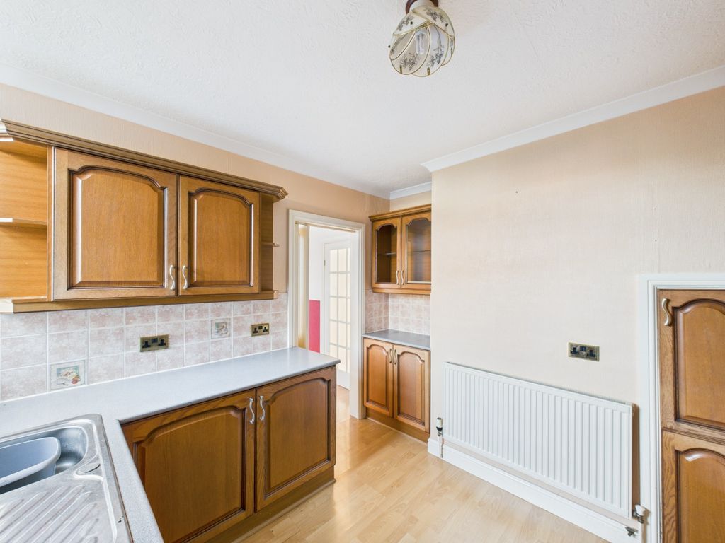 Property photo 3 of 15 4278747