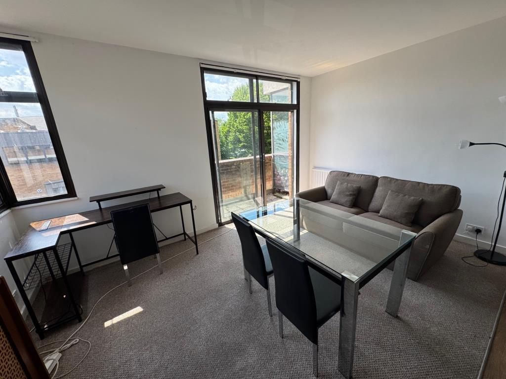 Property photo 3 of 7 Internal