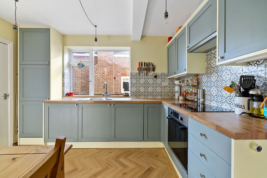 Property photo 3 of 16