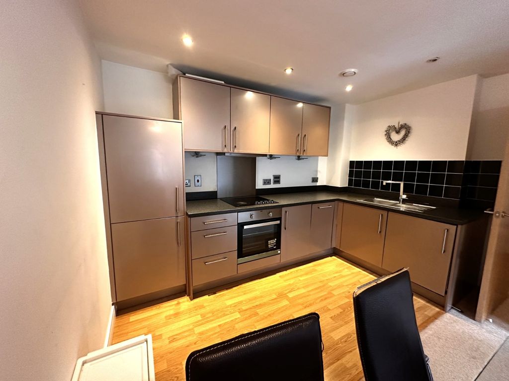 Property photo 2 of 7 Picture No. 11