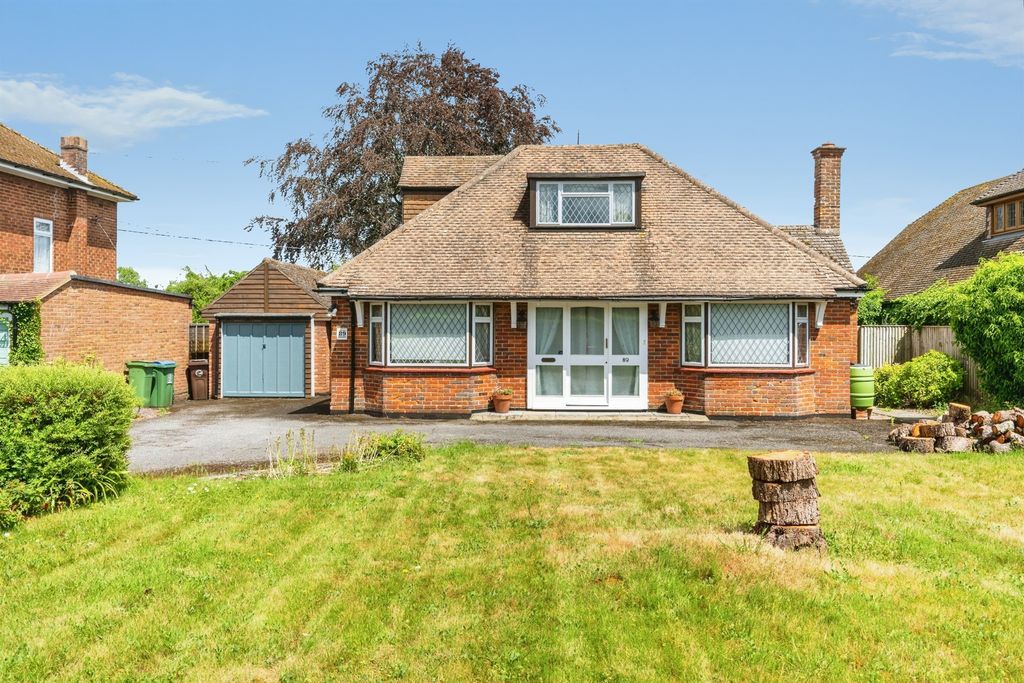 Property photo 1 of 32