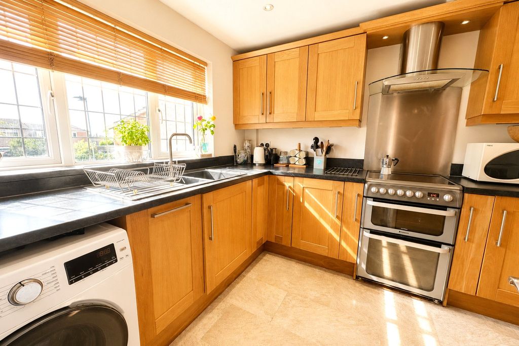 Property photo 3 of 13 Picture No. 06