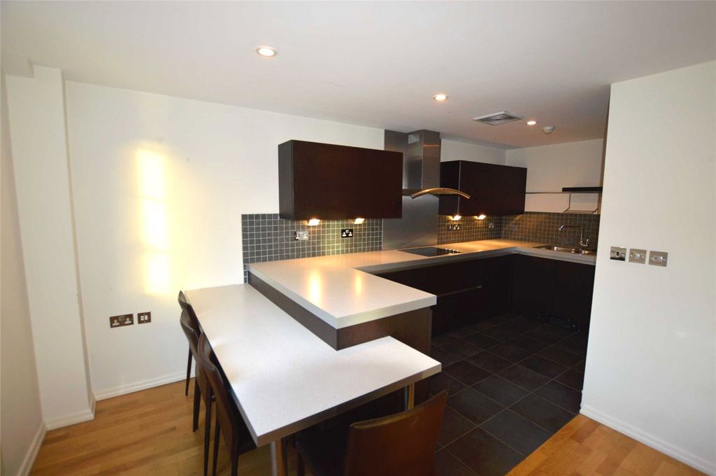 Property photo 2 of 11 Picture No. 03