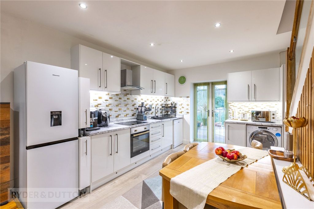 Property photo 2 of 23 Kitchen Dining Room