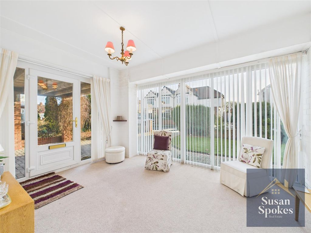 Property photo 3 of 38 Cam01858G0-Pr0214-Still001.Jpg