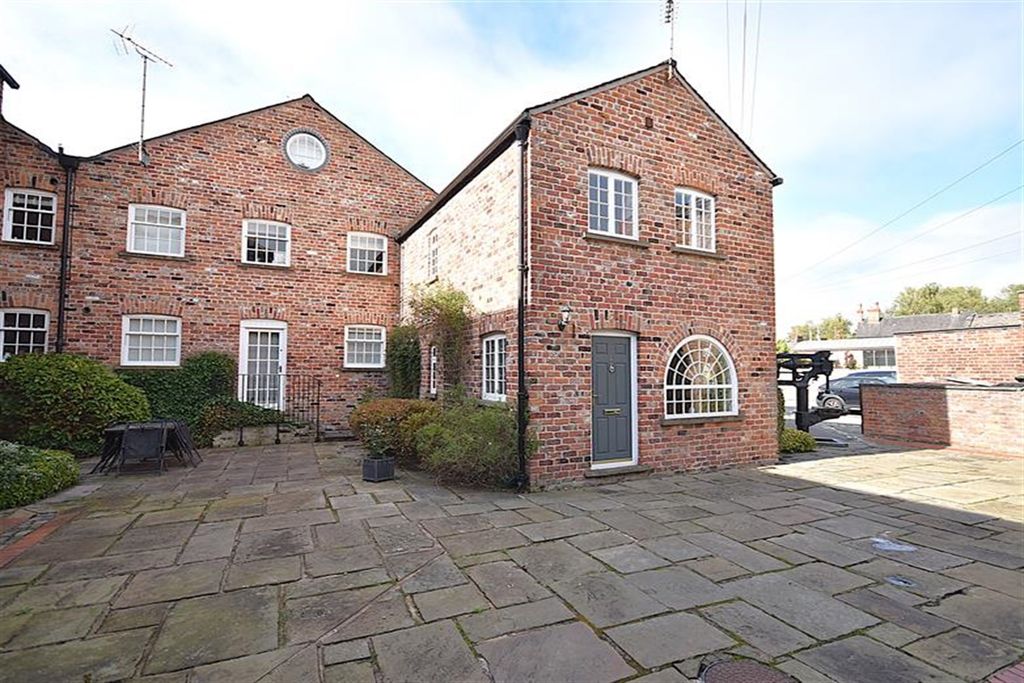 Property photo 1 of 11 (Main)