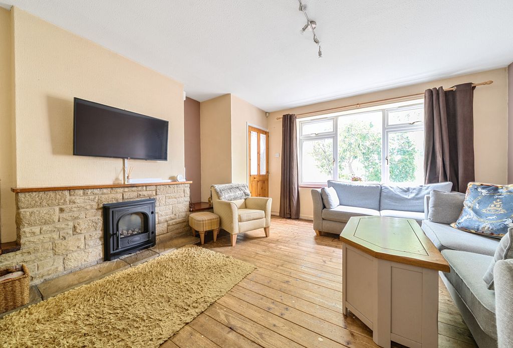 Property photo 2 of 10 1354937-8-68Cac57...