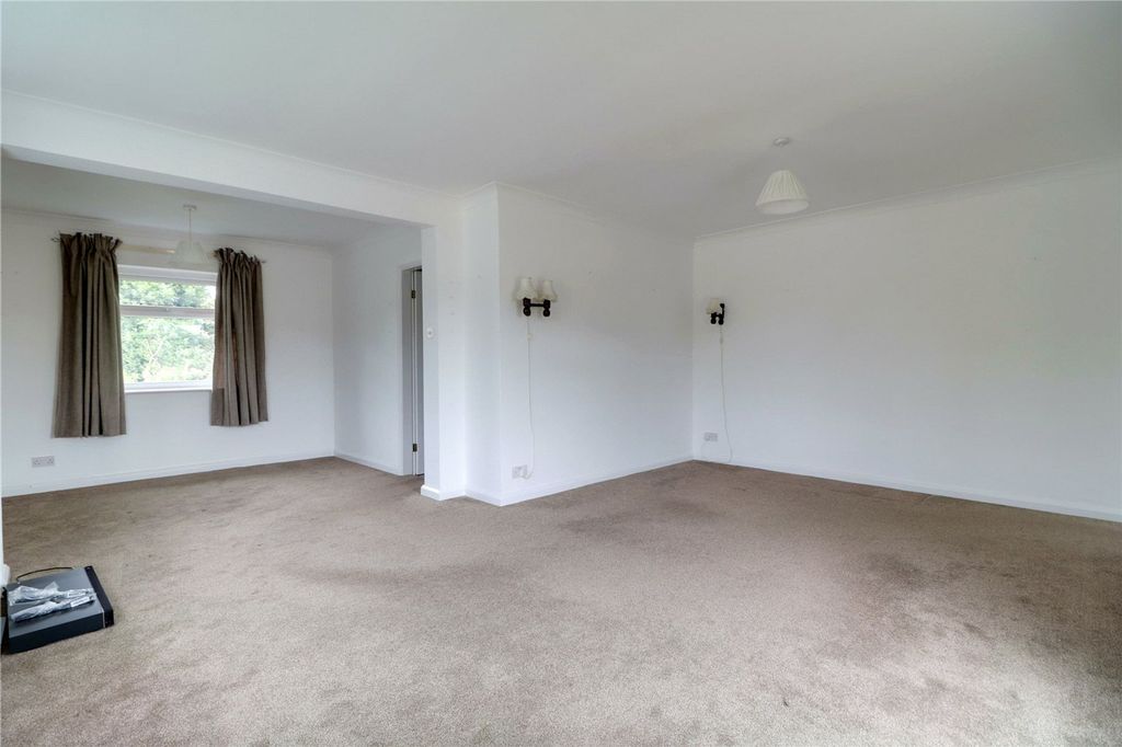 Property photo 3 of 16 Picture No. 15
