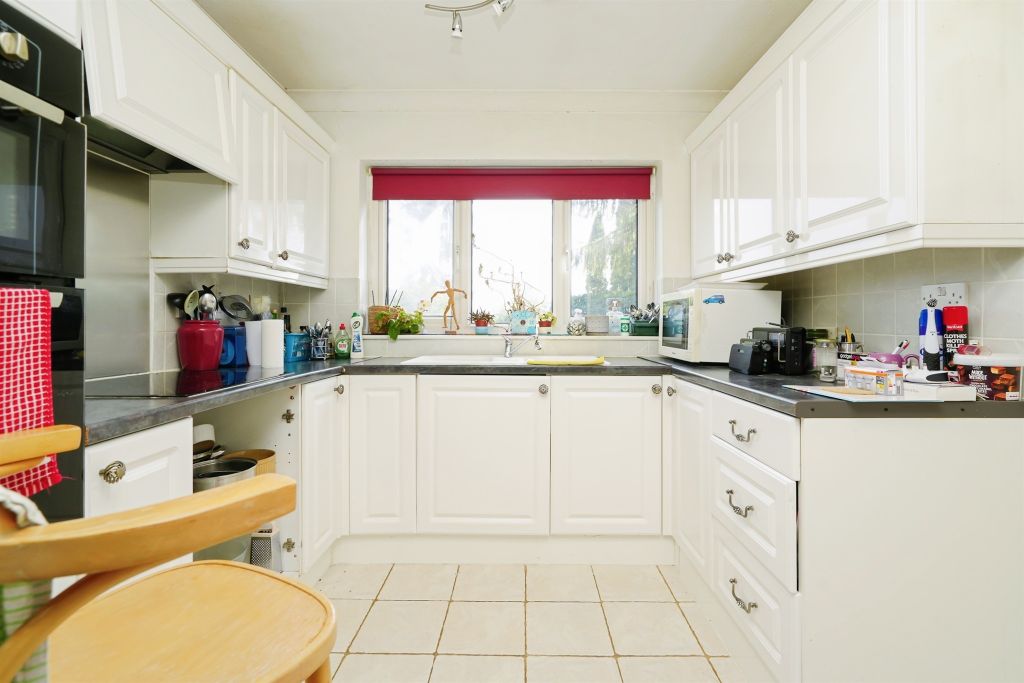 Property photo 3 of 14