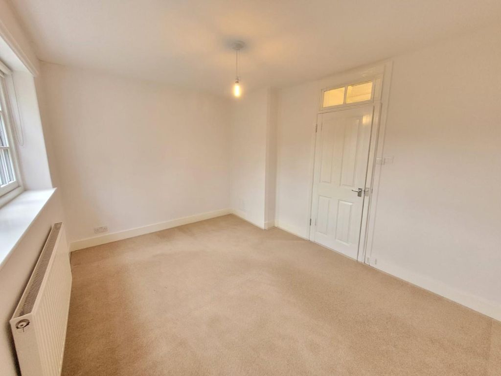 Property photo 3 of 8 46Aa16B8-Af13-4d10-B8A7-3c548B478Ec7.Jpg