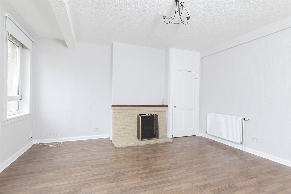 Property photo 2 of 11 Photo 2