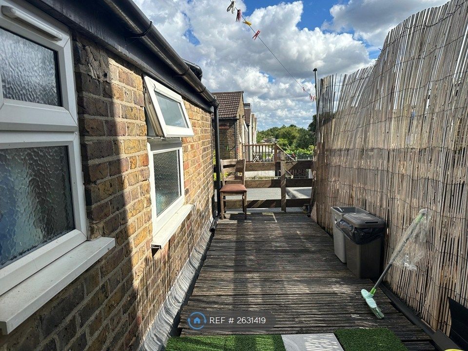 Property photo 2 of 3