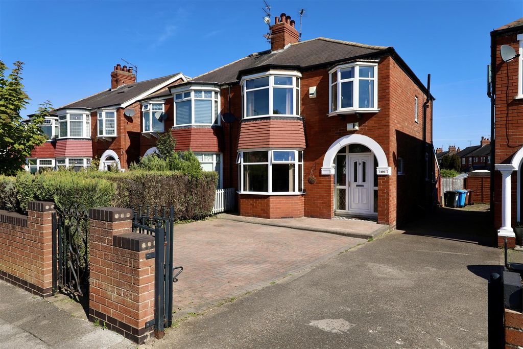 Property photo 1 of 37 0A4A4916.Jpg