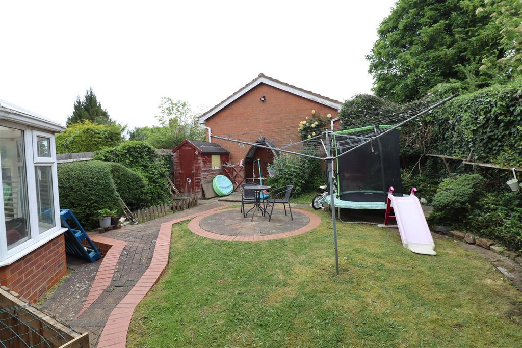 Property photo 2 of 14