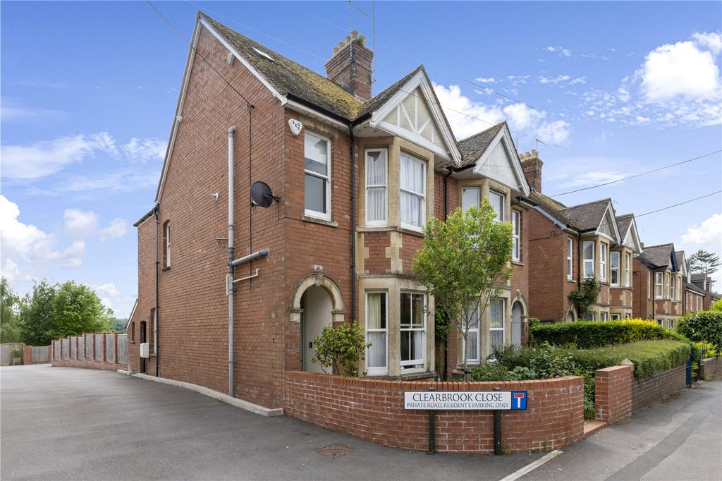 Property photo 1 of 25 Picture No. 21