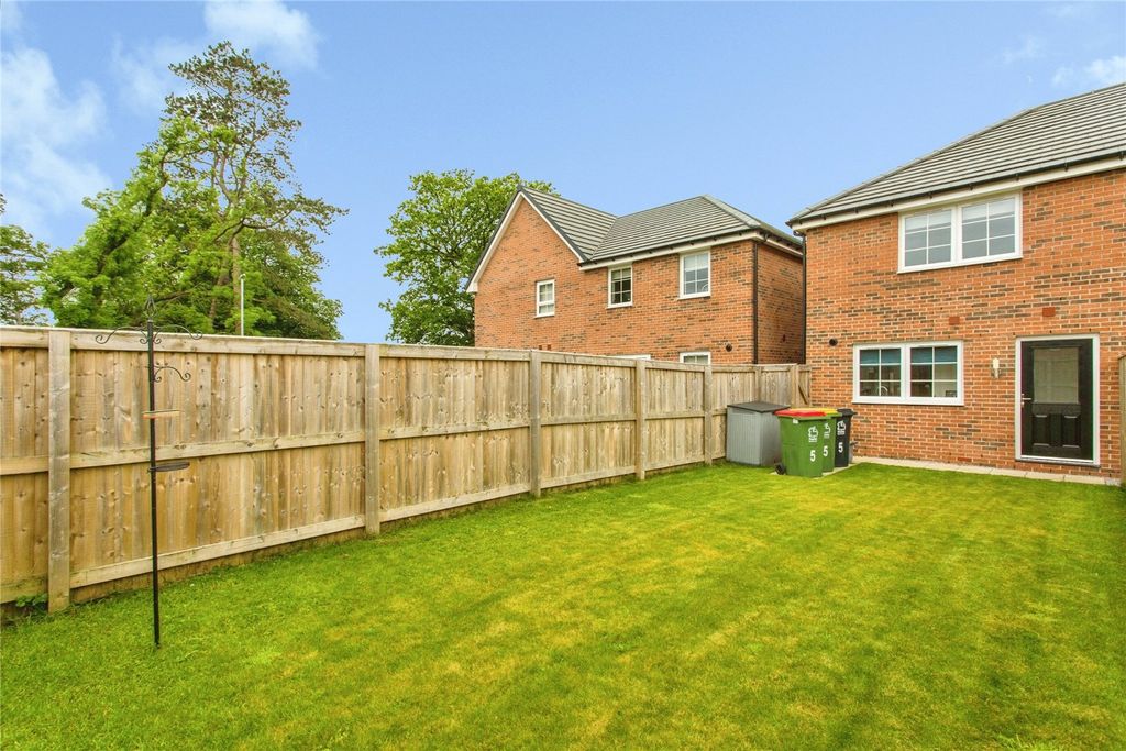Property photo 2 of 22 Picture No. 04