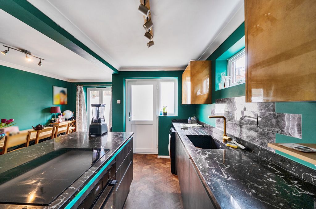 Property photo 2 of 15 1417737-24-69988E...