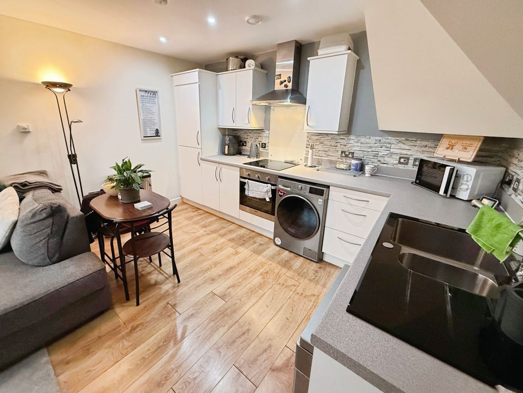 Property photo 2 of 13