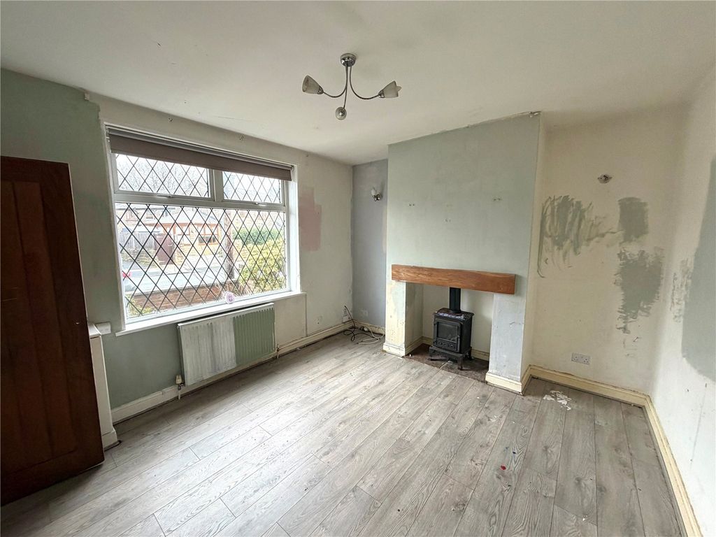 Property photo 3 of 10 Reception 1