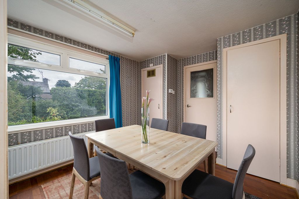 Property photo 3 of 15 Dining