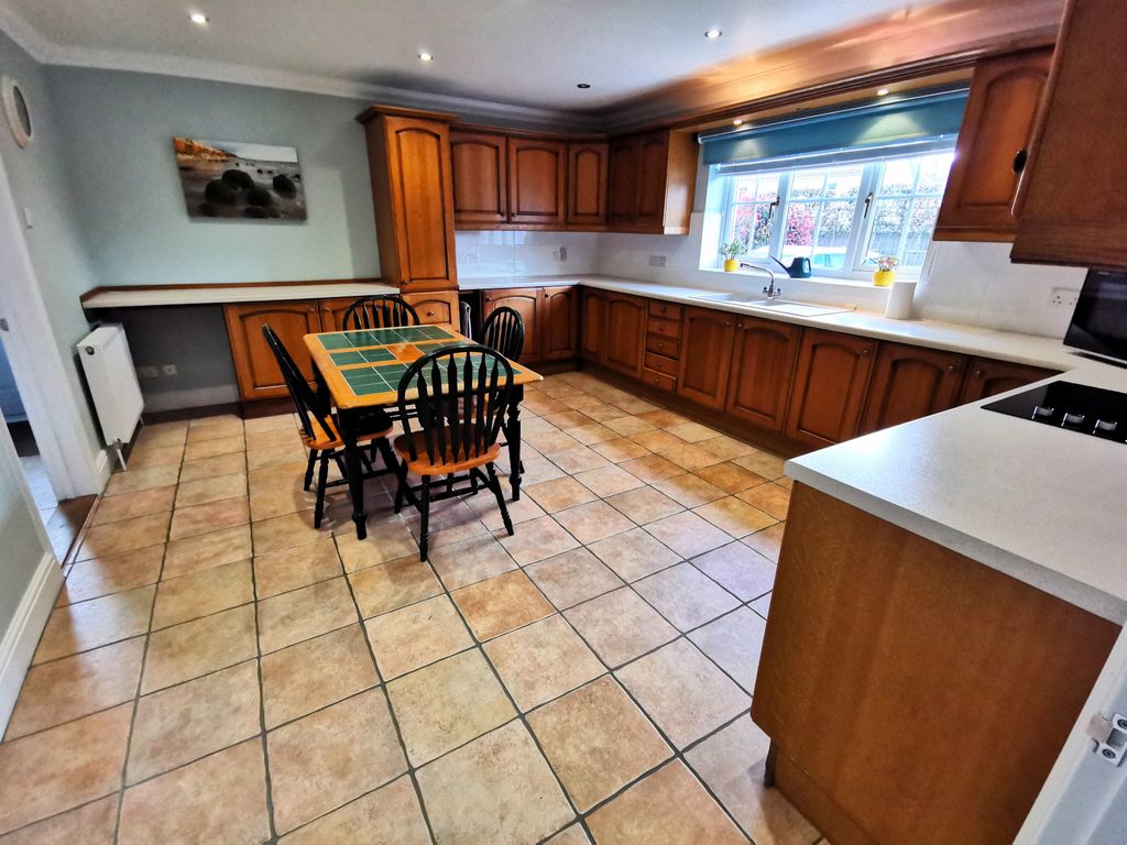 Property photo 3 of 23 Gallery