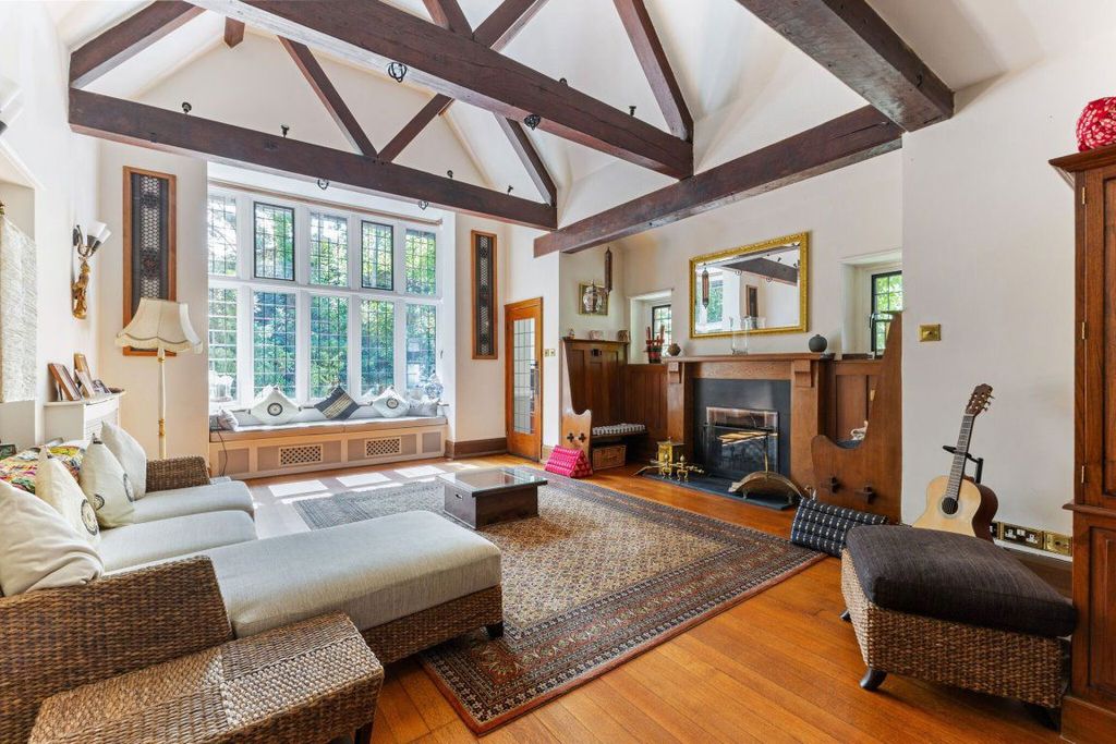 Property photo 3 of 18