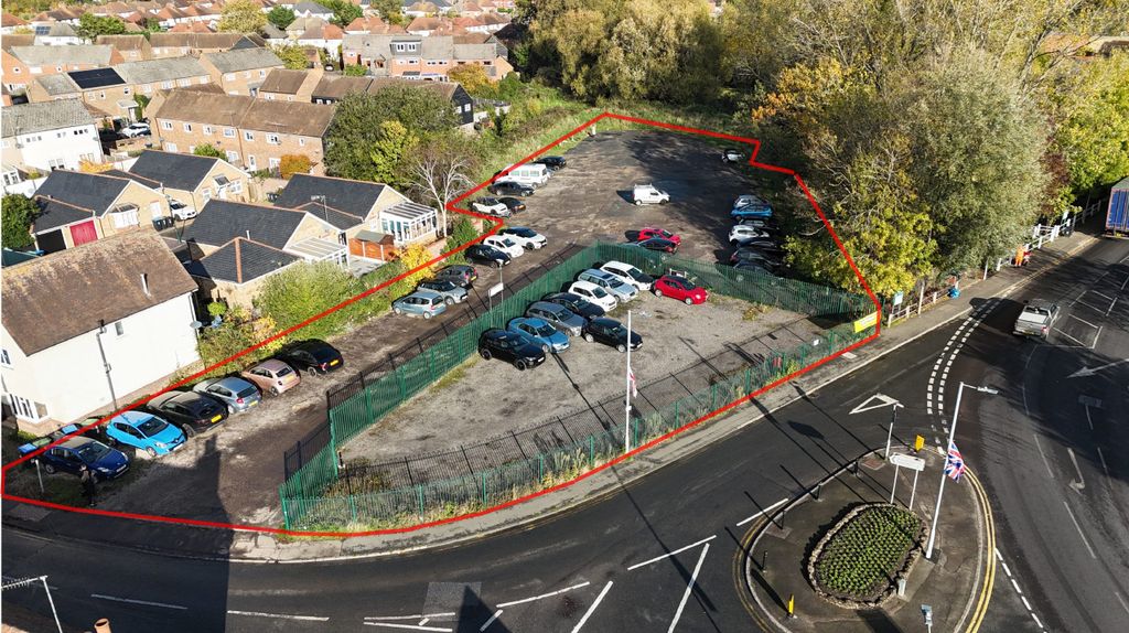 Property photo 1 of 6