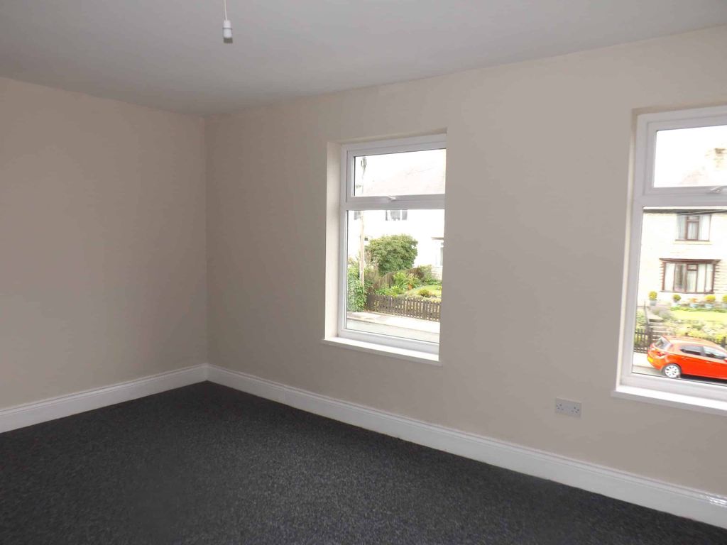 Property photo 3 of 13 Min