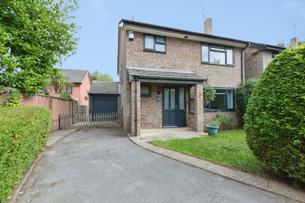 Property photo 1 of 12 Pbox-Img.Jpg