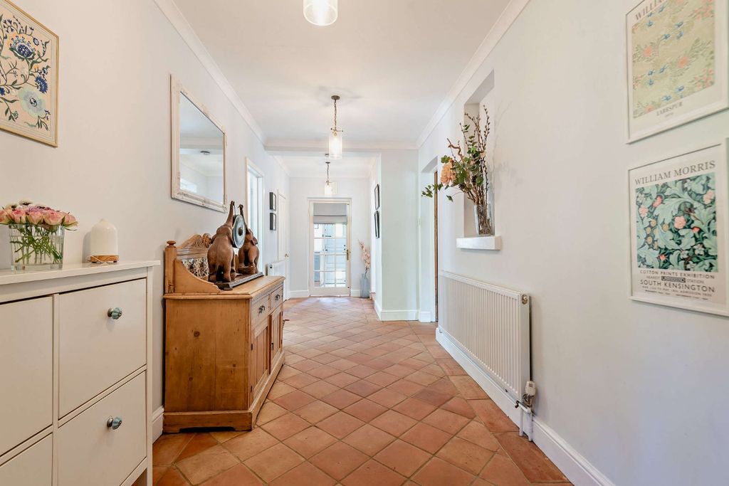 Property photo 3 of 19 Hallway